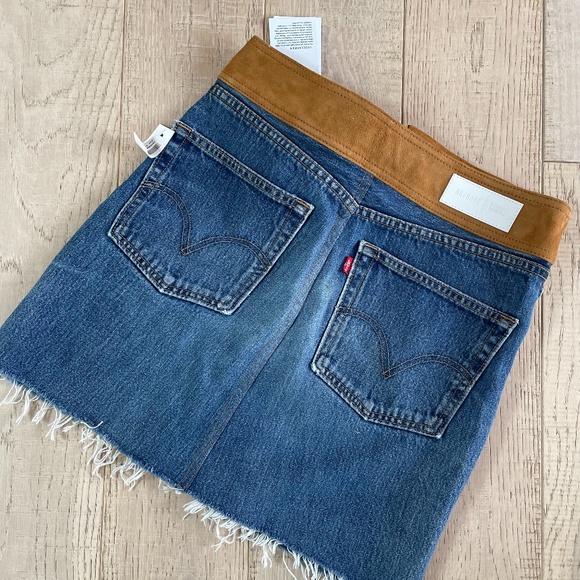 Levi’s mini skirt - Picture 1 of 3